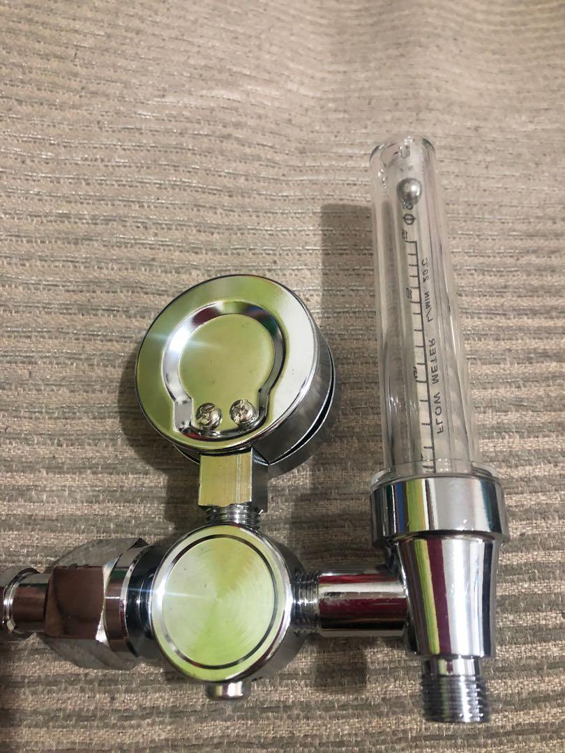 Medical oxygen regulator bought for PHP 2250 (Category: Medical Supplies & Tools) located in Manila. Submitted by MsHollywood_Goodfinds99 (Listing ID 1142172440, Image 3). Description: Medical oxygen regulator brand new never used. In good condition.