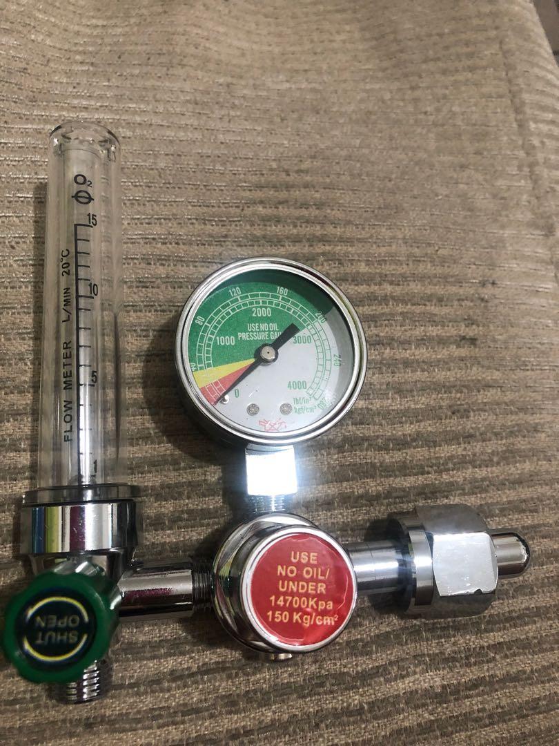 Medical oxygen regulator bought for PHP 2250 (Category: Medical Supplies & Tools) located in Manila. Submitted by MsHollywood_Goodfinds99 (Listing ID 1142172440, Image 2). Description: Medical oxygen regulator brand new never used. In good condition.