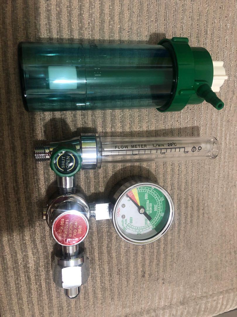 Medical oxygen regulator bought for PHP 2250 (Category: Medical Supplies & Tools) located in Manila. Submitted by MsHollywood_Goodfinds99 (Listing ID 1142172440, Image 1). Description: Medical oxygen regulator brand new never used. In good condition.