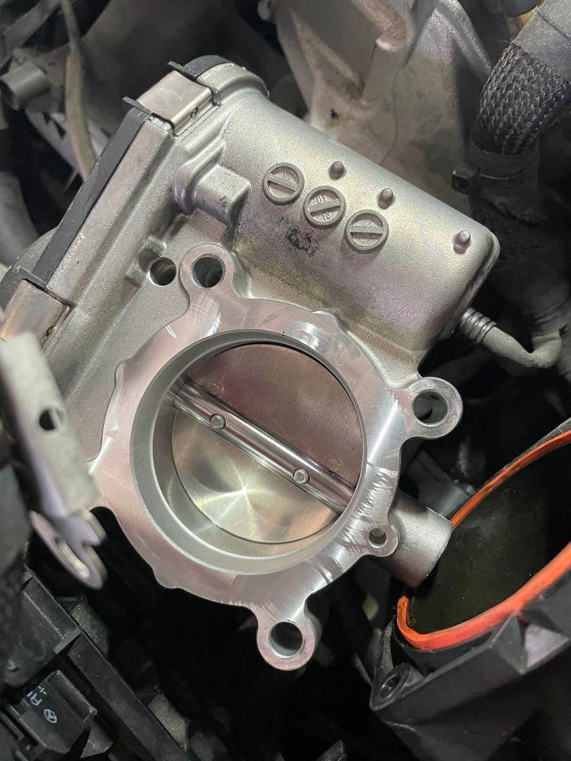 Mercedes Benz C180 C200 W204 Throttle Body Clean / decarbonsing
