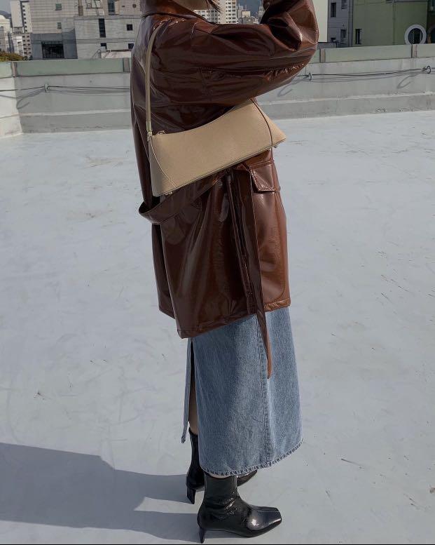 Mescolato Klarra Beige Lizard Baguette bag, Women's Fashion, Bags