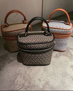 （分類：）位於 。 由 kan3h31 提交（商品編號 1142182644，圖片 1）。簡介： 。