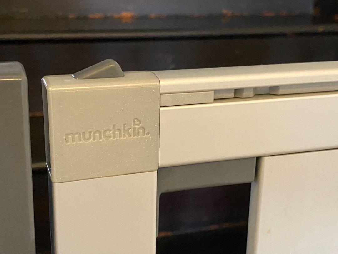 Munchkin aluminum 2024 gate