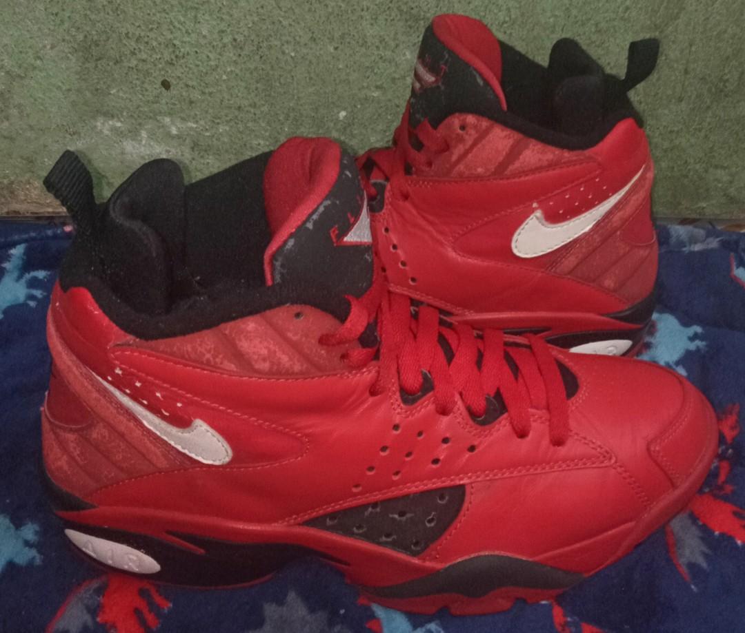 NIKE AIR MAESTRO RED PIPPEN FLIGHT!, Men's Fashion, Footwear, Sneakers on  Carousell