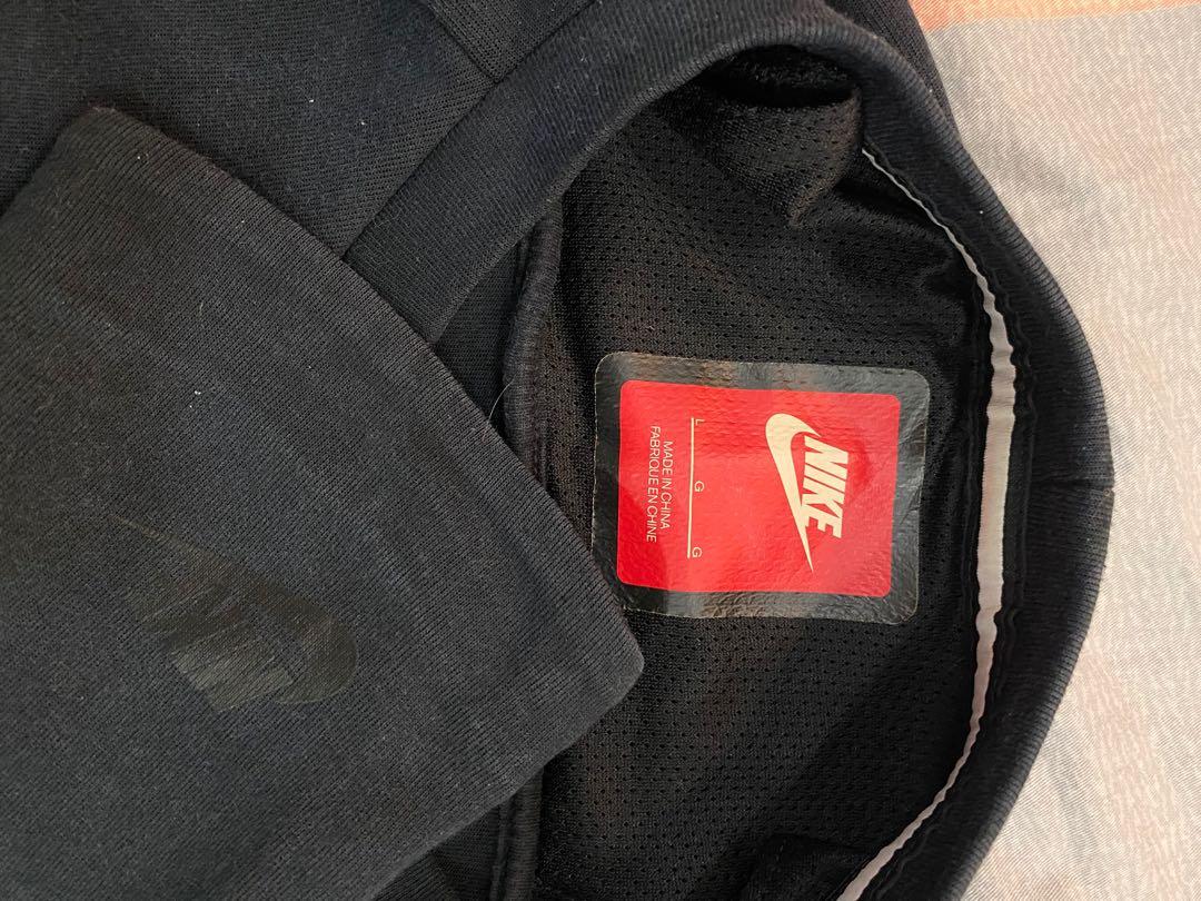 Nike Techfleece (Category: Activewear) located in Quezon City. Submitted by matisab (Listing ID 1142139127, Image 2). Description: Condition 8/10 Has kangaroo pockets .