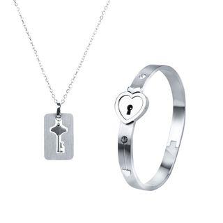[PO]2 Pcs/ Set Silver Couples Heart Lock Bangles/ Titanium Steel Concentric Lock Bracelet Necklace Pendant/ Creative Key Interlock Bracelet/ Fashion Lover's Jewellery Set Gifts