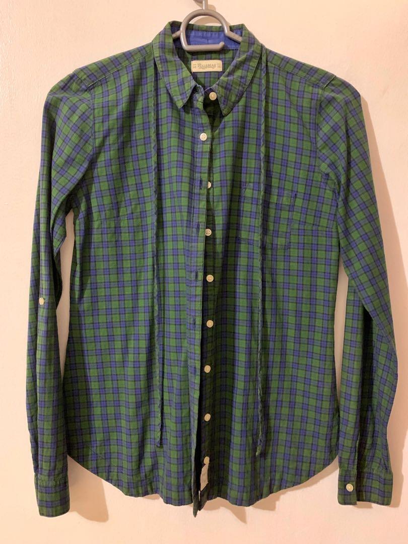 PULL&BEAR Green Longsleeves Polo (Category: Longsleeves) located in Quezon City. Submitted by stephanielcnas (Listing ID 1142153375, Image 2). Description: Original Pull&Bear green checkered longsleeves polo. Shipping fee to be shouldered by the buyer. Pick up location is Cabuyao, Laguna. Seller can ship the item but with additional shipping fee. .