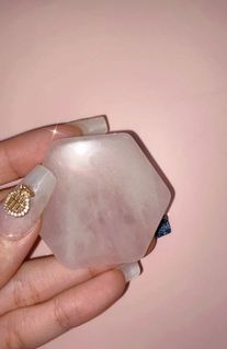 (Category: ) located in . Submitted by shopxcryst (Listing ID 1142283585, Image 1). Description: .