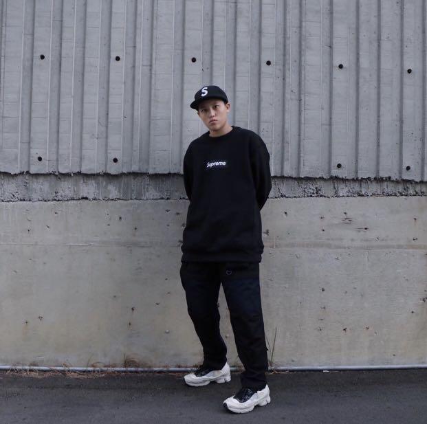 ライトニングボルト 鑑定済 Supreme Box Logo Crewneck Black 22AW