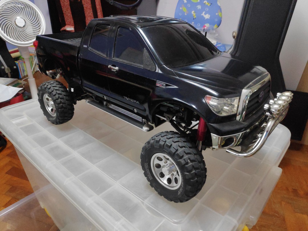 Tamiya Toyota Tundra HighLift RC 4x4 Pickup Truck, Hobbies & Toys