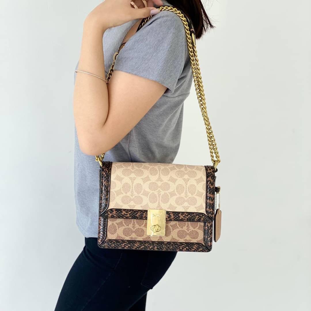Harga tas sale coach sling bag