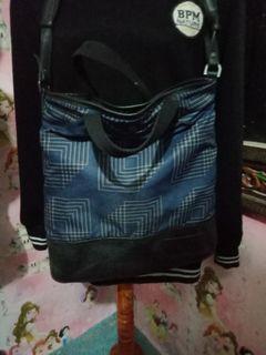 Tas selempang ck