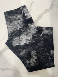 由 ycleeeee (刊登 ID 1142299984，圖片 1) 提交，位於 的 (類別：)，說明：。