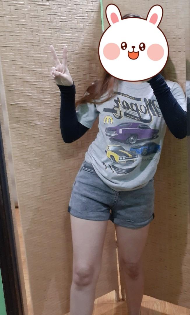 Vintage style gray shirt (Category: Shirts) located in Dasmarinas. Submitted by help.me.declutter. (Listing ID 1141371571, Image 2). Description: in good condition.