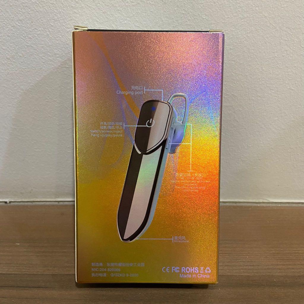 Wireless Headset (Category: Other Mobile & Gadget Accessories) located in Singapore. Submitted by savvyaunty (Listing ID 1142256038, Image 2). Description: Hands free headset suitable for phone calls and listening to music. Effective work from home accessory. Brand: Super Long Standby King.