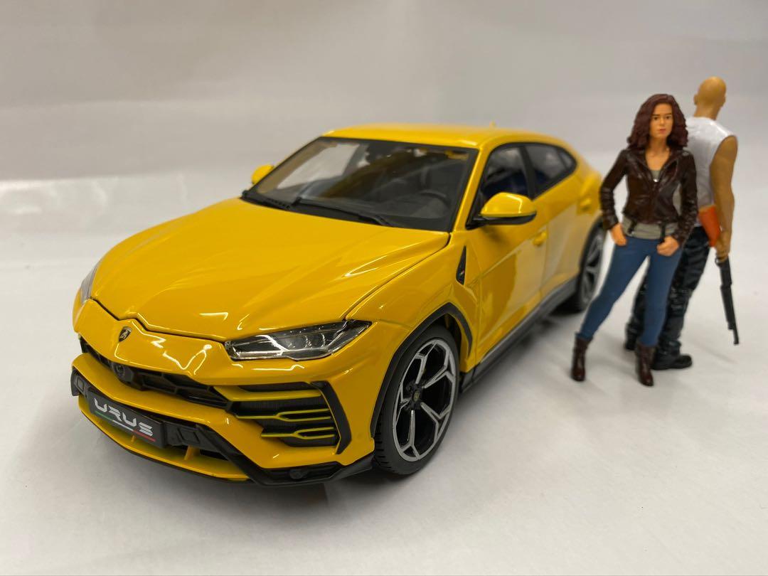 1 18 合金模型車 大約26 Cm長 可以開門 興趣及遊戲 玩具 遊戲類 Carousell