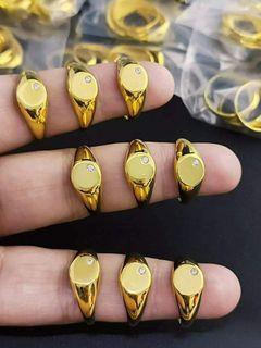 18K Saudi Gold signet ring