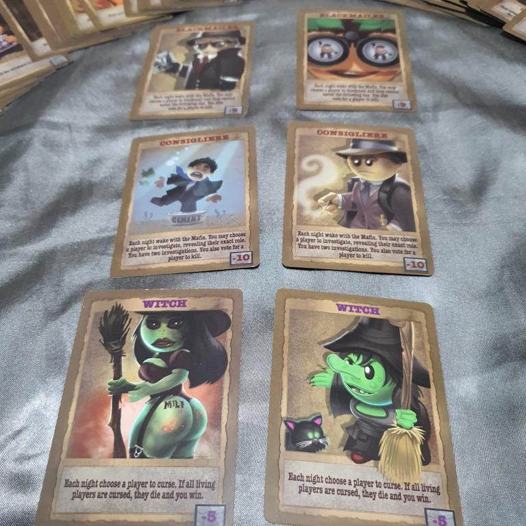 [2nd Hand] Town of Salem Card Game NSFW Collector’s Edition