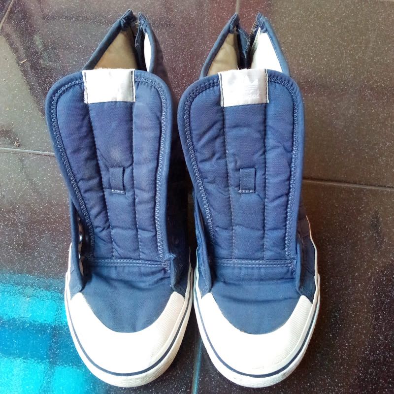 Adidas nizza size 42, Fesyen Pria 
