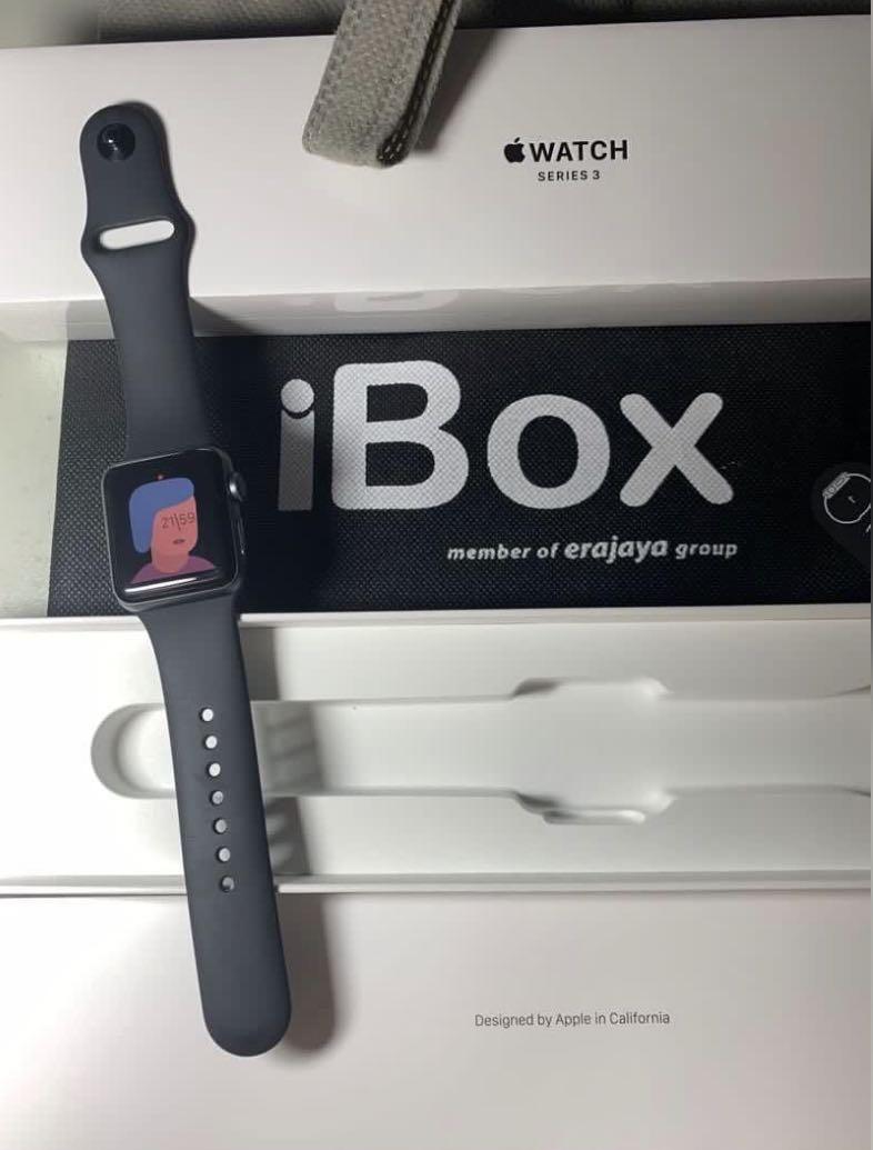 Apple Watch 3 Space Gray 38 MM Garansi off BH 94 Fullset Original,  Elektronik, Lainnya di Carousell