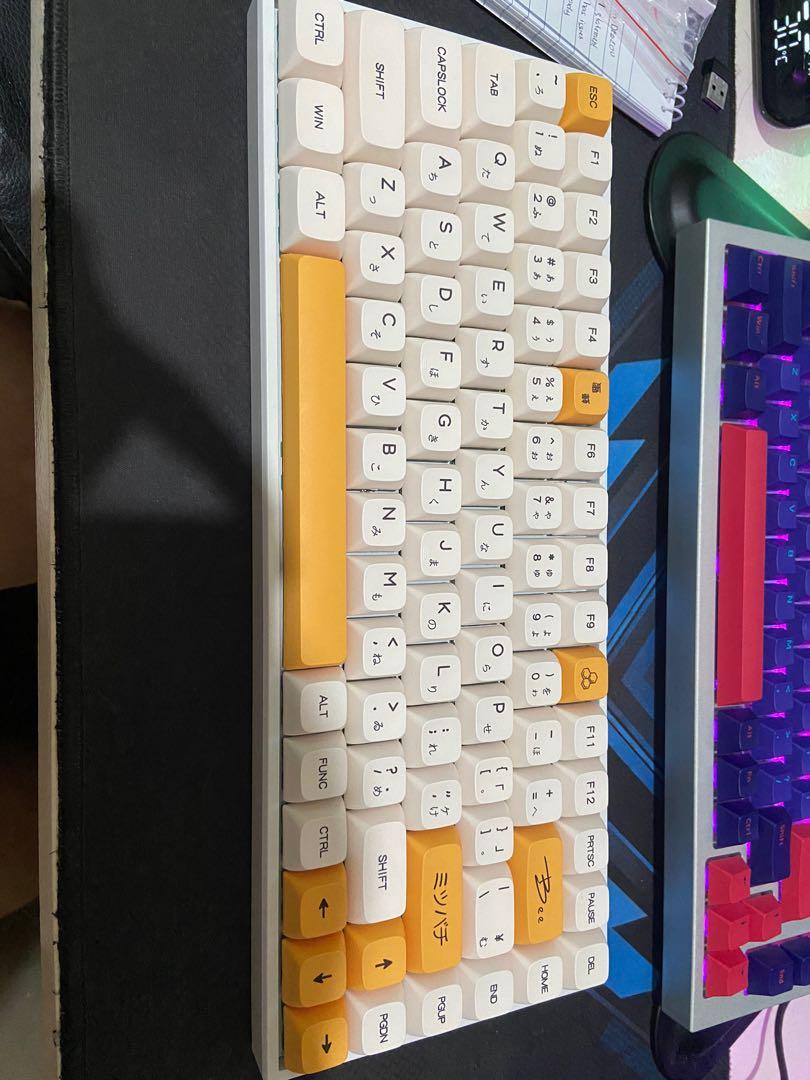 AWS84/RK84 Keyboard (Category: Computer Keyboard) located in Manila. Submitted by hans94miguel (Listing ID 1142404789, Image 2). Description: AWS84/RK84 70% Keyboard - Barebones only! - Switch, keycap and metal feet not included! - RGB version - tri mode (wired, bluetooth, 2.4ghz dongle) - 98% excellent working condition(only used for work) -bought sept 2021 Mods: -Tempest Tape Mod -Dampening Foam RFS: upgrade *shipping fee will be shouldered by 