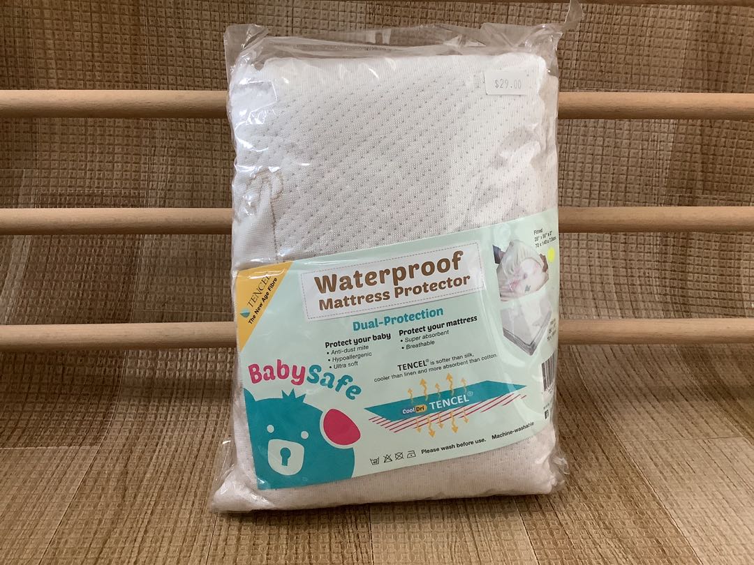 babysafe waterproof mattress protector