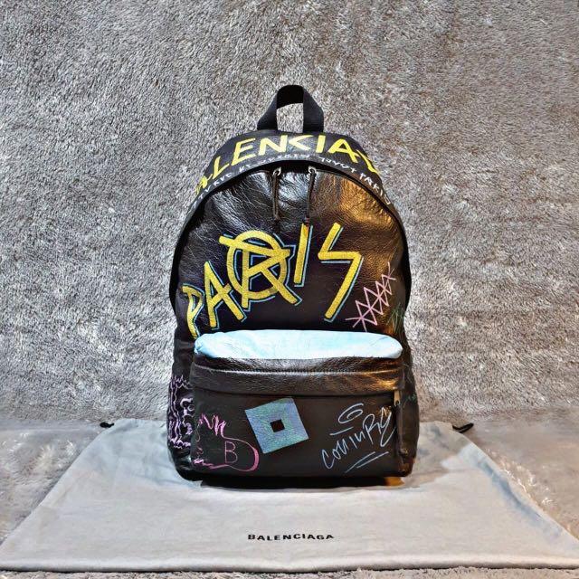 Balenciaga sales graffiti backpack