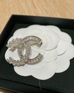 Affordable brooch chanel For Sale, Other Accessories