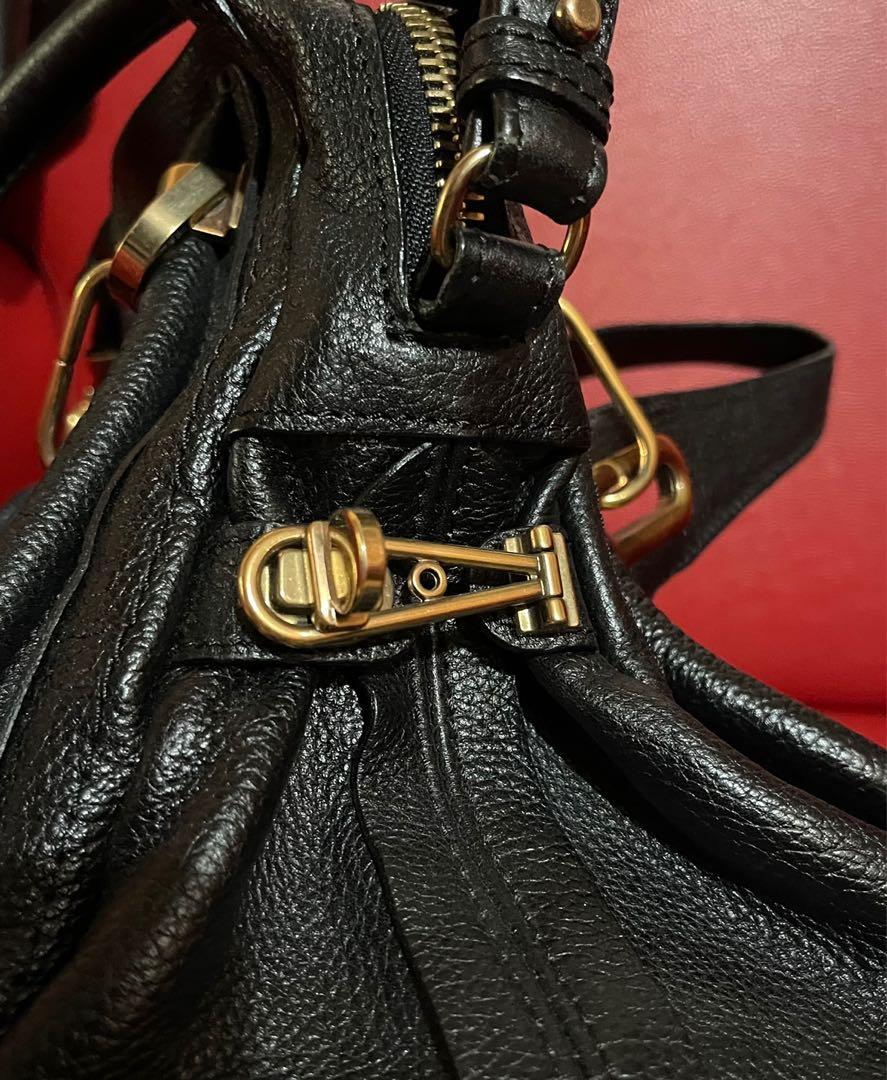 Chloé Paraty Black (Category: Luxury Bags & Wallets) located in Quezon City. Submitted by littletenshi711 (Listing ID 1142475235, Image 3). Description: Very Nice bag From Japan. Authentic .