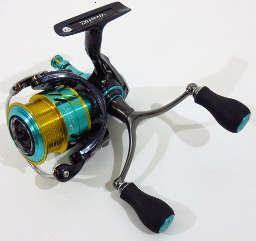 Daiwa Emeraldas MX 2508PE-DH 056033 捲線器, 運動產品, 釣魚- Carousell