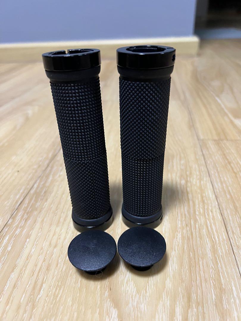 Dual lock on Handle Grip, Sports Equipment, Bicycles Parts