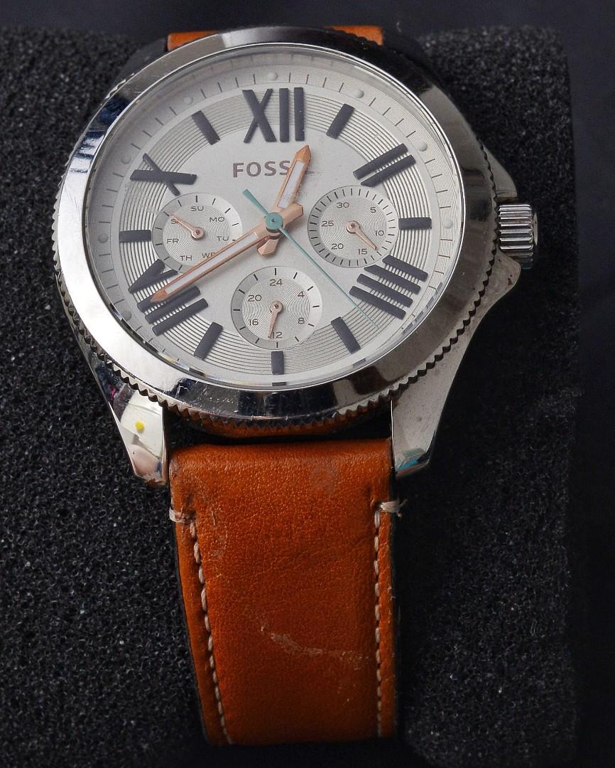 GOOD DEAL! FOSSIL Unisex Leather Watch 