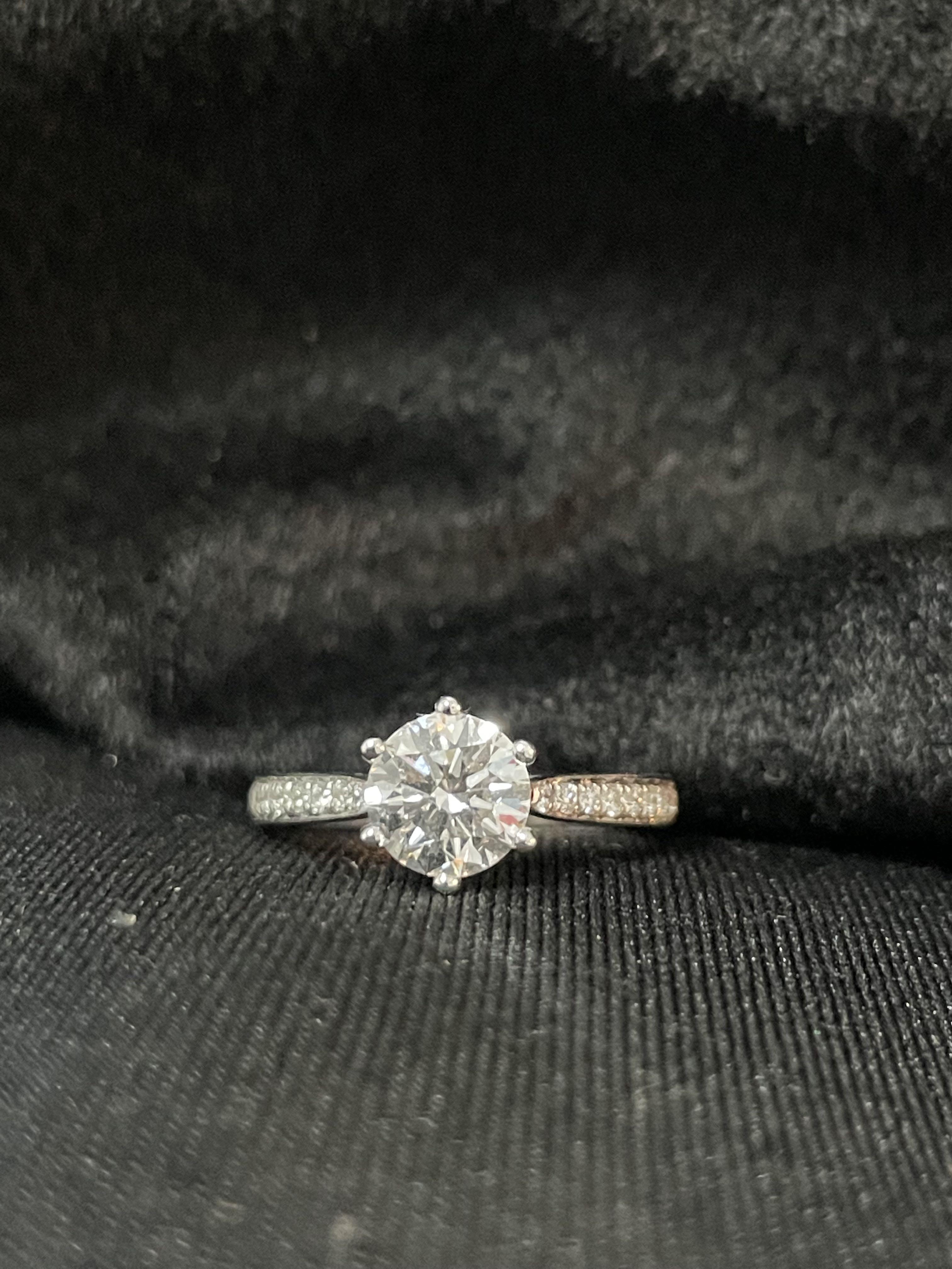 IGI Certified diamond ring 1 carat D colour Women s Fashion