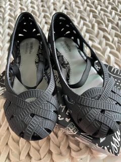 (Category: ) located in . Submitted by 2mycloset (Listing ID 1142461907, Image 1). Description: .