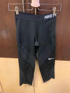 Nike 拼接透氣legging 七分褲 s號