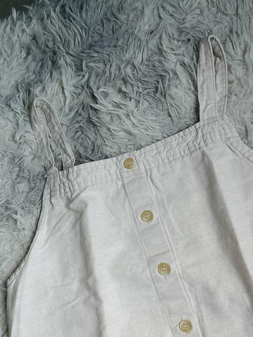 Off White linen Sleeveless Dress (Category: Dresses) located in Quezon City. Submitted by yellowcorner_store (Listing ID 1142382752, Image 2). Description: size: m-l measurements: length - 35.5" waist - 40" bust - 37.5".