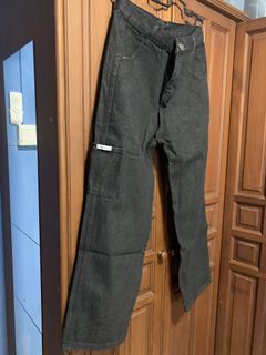 (Category: ) located in . Submitted by faeliryn (Listing ID 1142348542, Image 1). Description: .