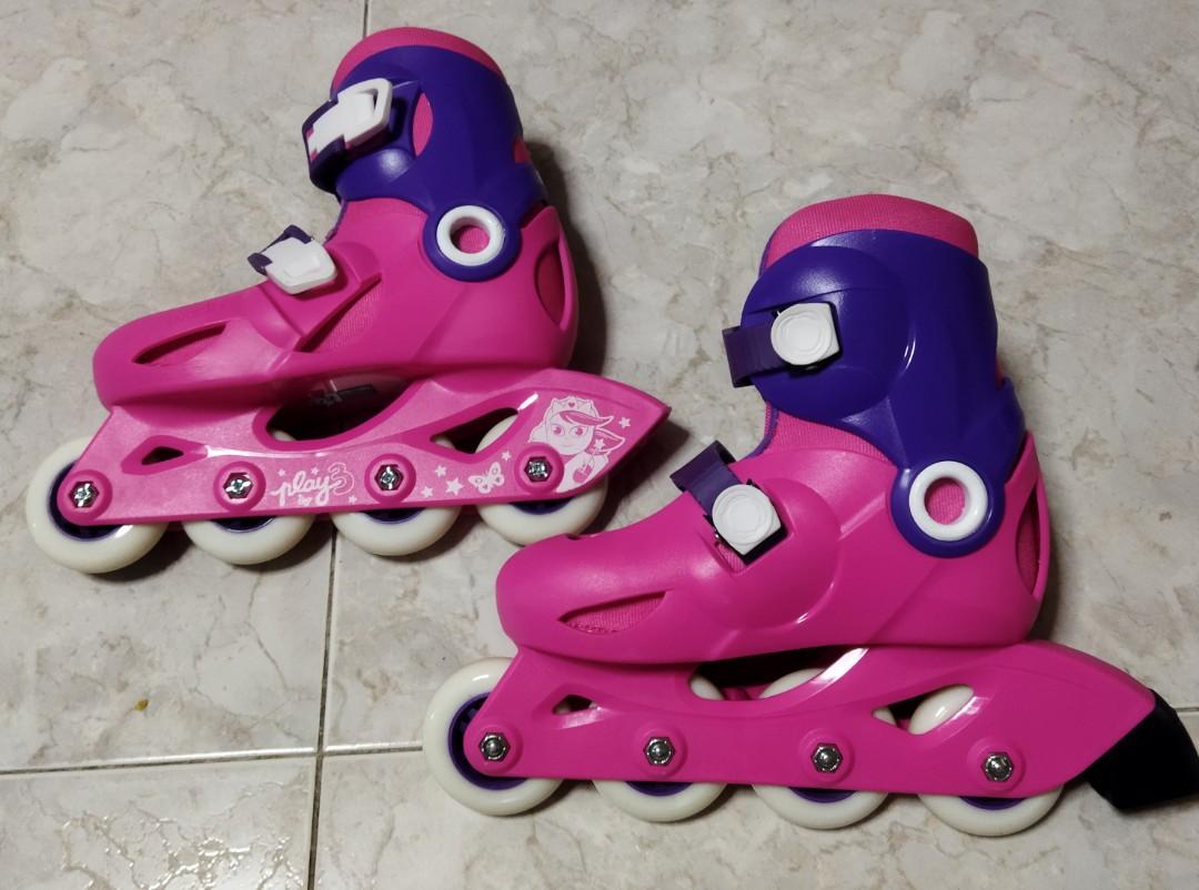 Rollerblades + Safety Gear (Children / Almost NEW), Sports Equipment