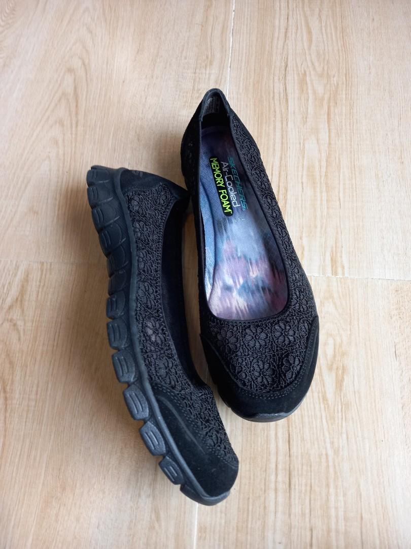 Skechers memory foam flats outlet