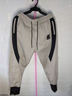 (Category: ) located in . Submitted by thriftclothes (Listing ID 1142366803, Image 1). Description: .