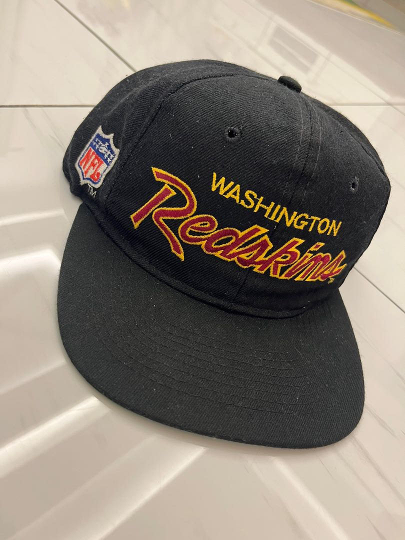 Vintage 90s Washington Redskins Sports Specialties Script SnapBack Hat,  Men's Fashion, Watches & Accessories, Cap & Hats on Carousell