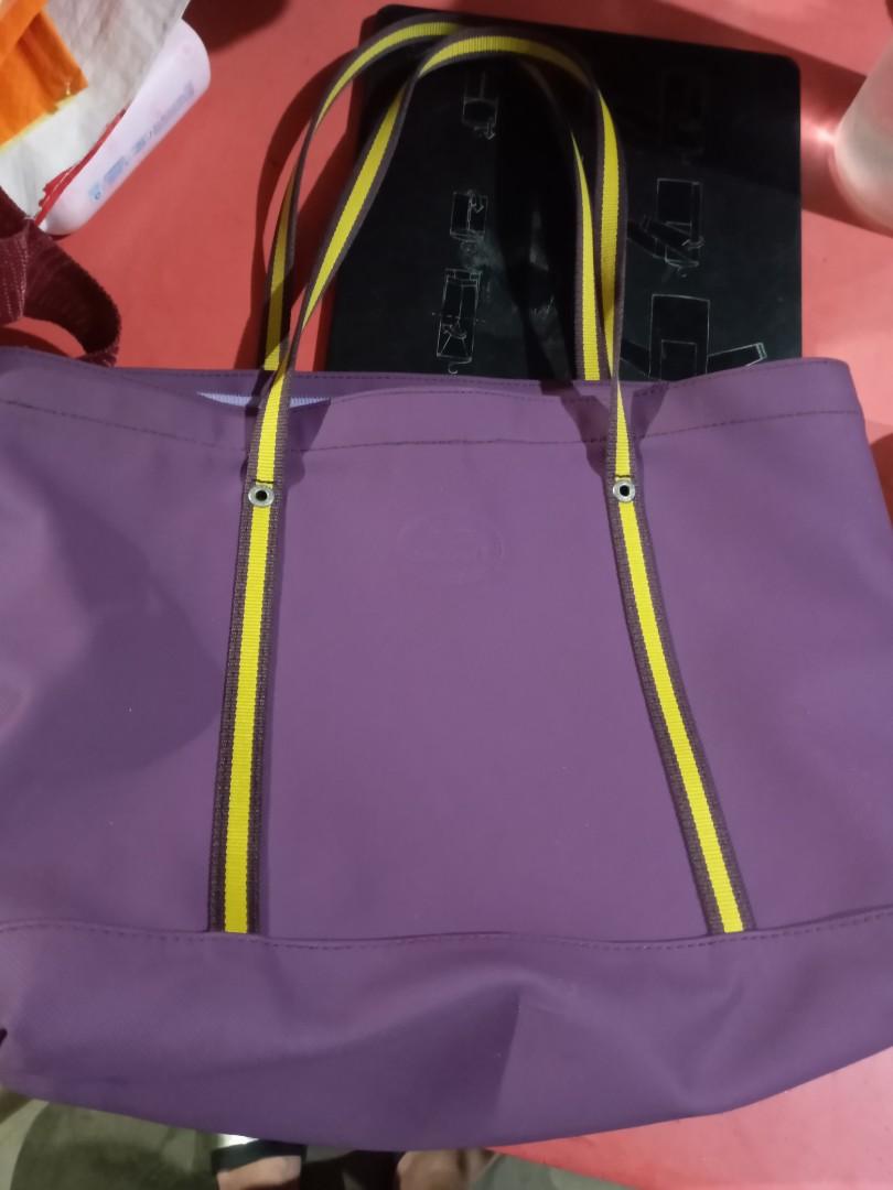 Vintage Lacoste Shopping Bag (Category: Luxury Bags & Wallets) located in Las Pinas. Submitted by jaziyah4 (Listing ID 1142428331, Image 3). Description: no flaws original bought from Singapore 2 colors available: purple black - SOLD.