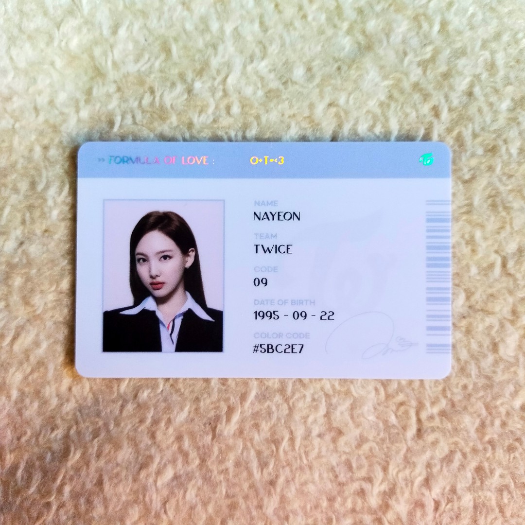 nayeon twice id back