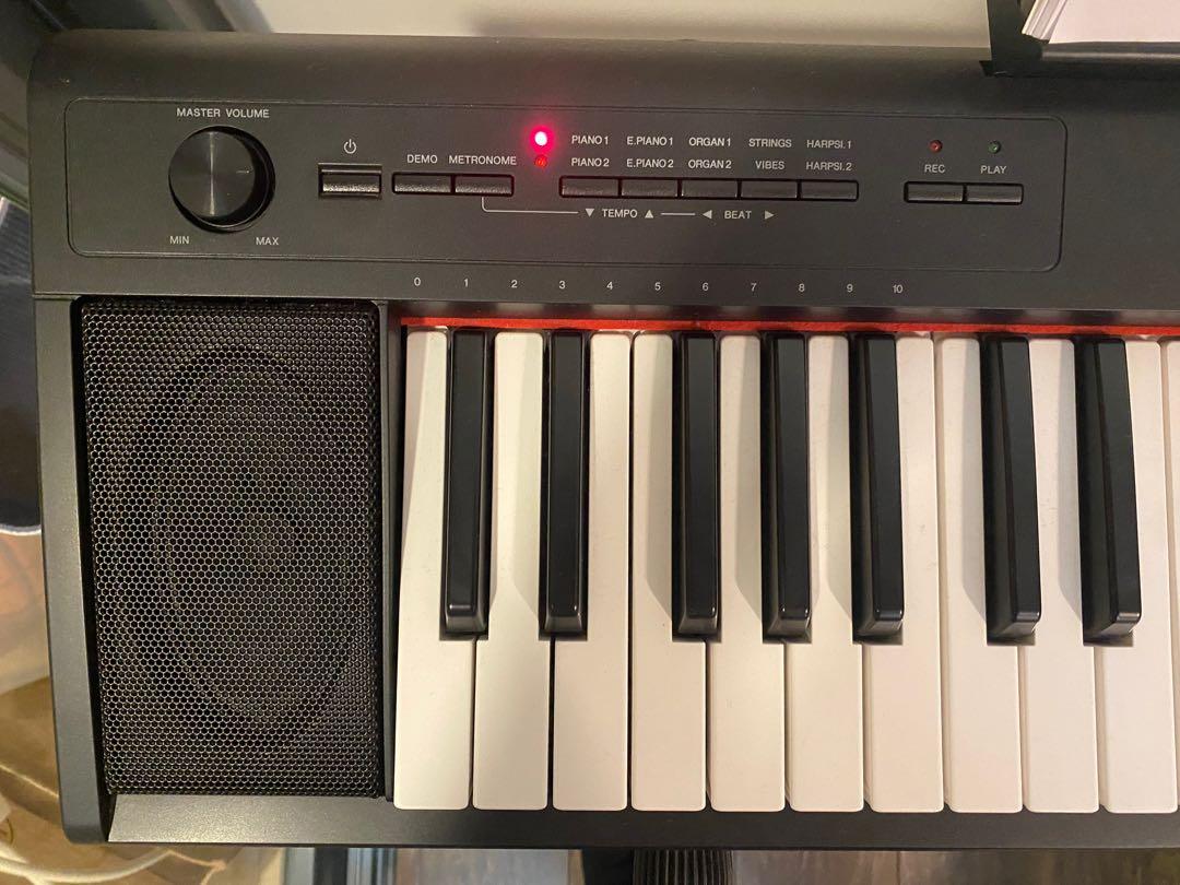 Yamaha Piaggero NP-12 electric keyboard with stand and adapter (like new),  興趣及遊戲, 音樂、樂器& 配件, 樂器- Carousell