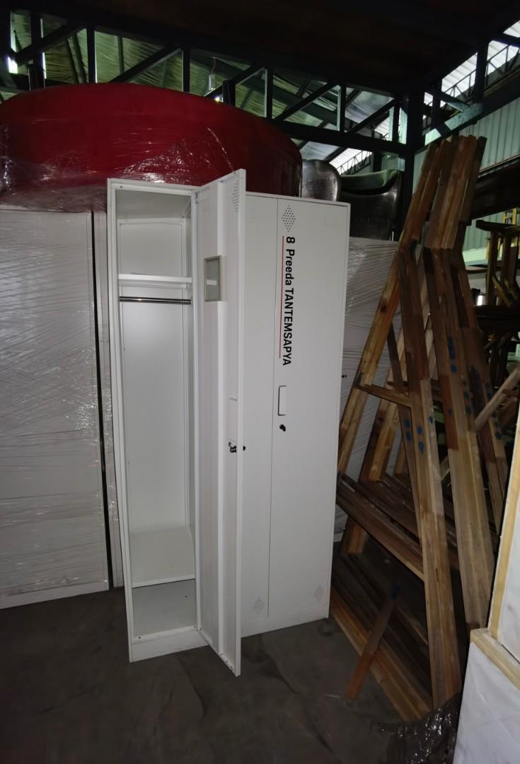 3 Compartment steel Furniture & Home Living, Furniture