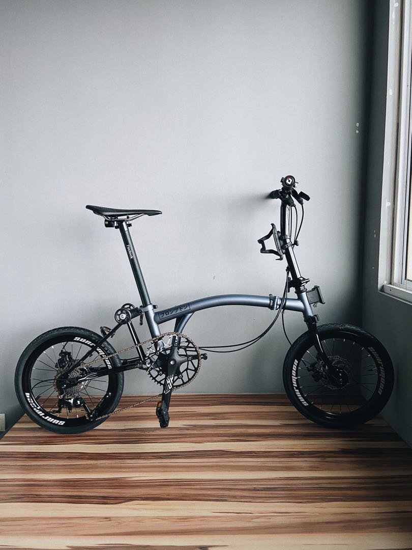 Trifold bike top