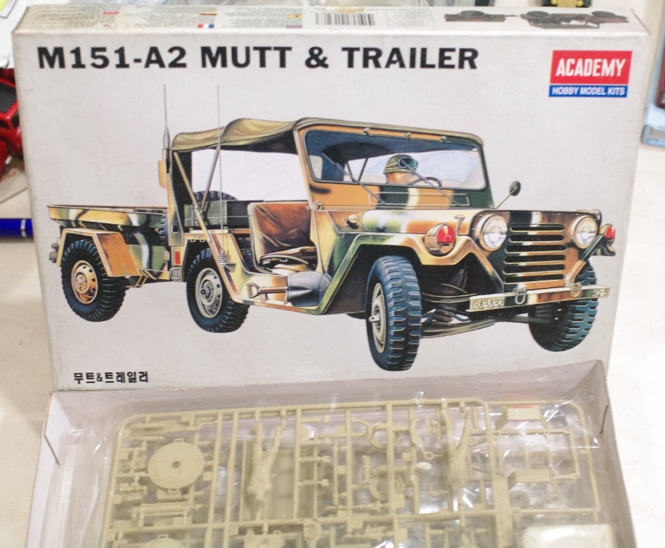倉底貨 Academy 愛德美 1326 1 35 M151 Mutt Trailer W Roof Driver M 250 興趣及遊戲 玩具 遊戲類 Carousell