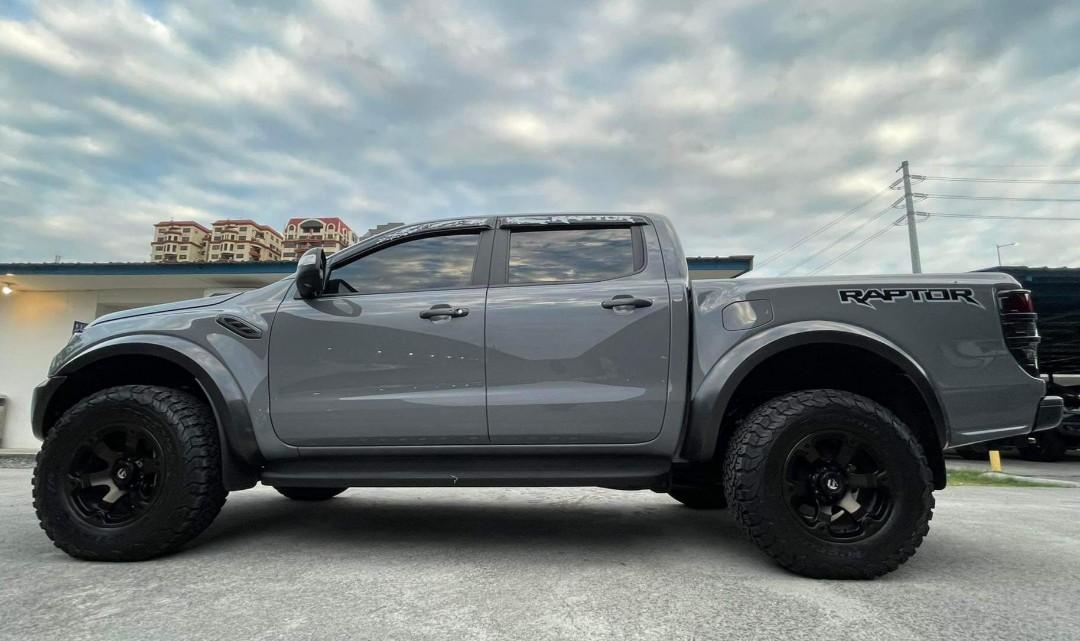 Almost Brand New. Low Mileage Ford Ranger 4x4 Factory Plastic Intact