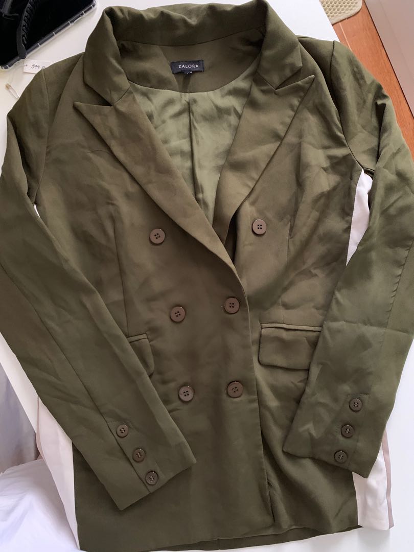 Army green blazer with side detail, Women's Fashion, Coats, Jackets and Outerwear on Carousell