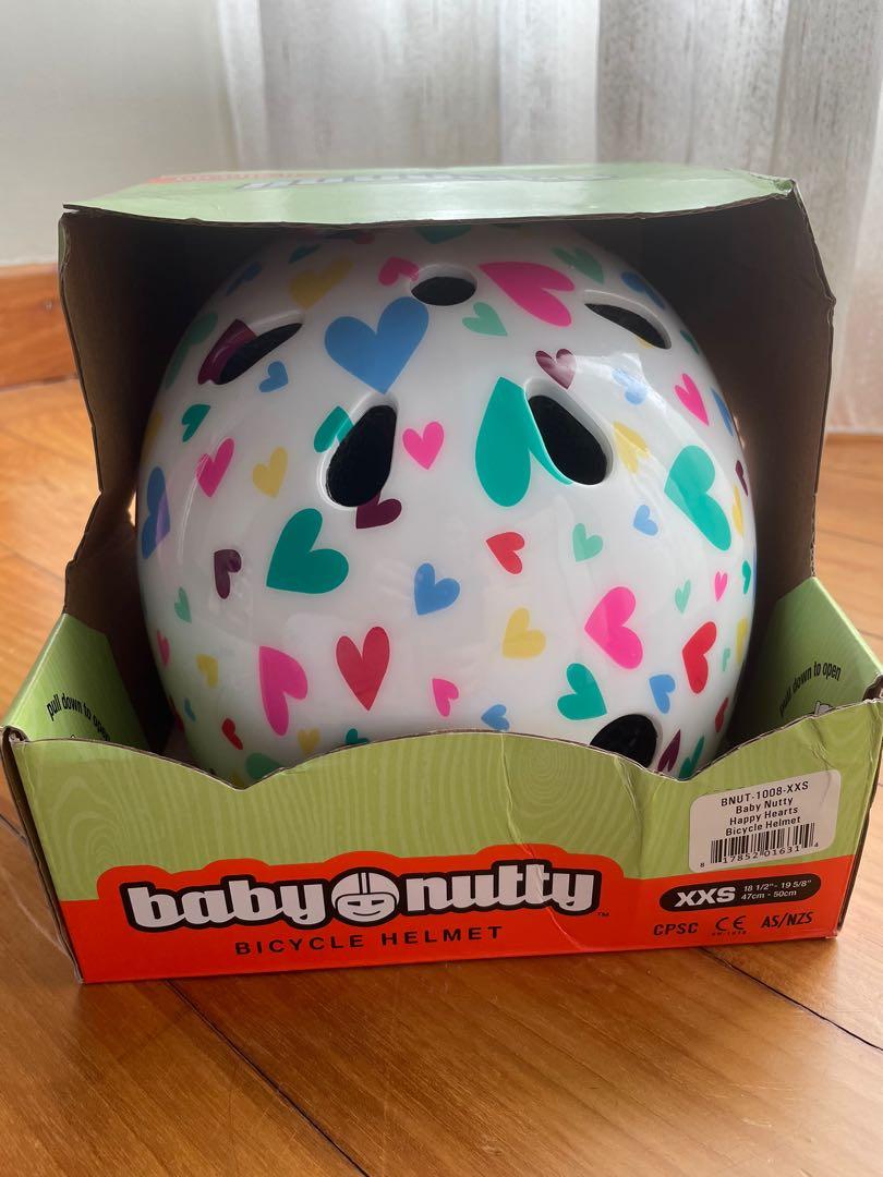 Nutcase top hearts helmet